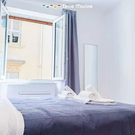 Sapri 29, Terre Marine 3* La Spezia